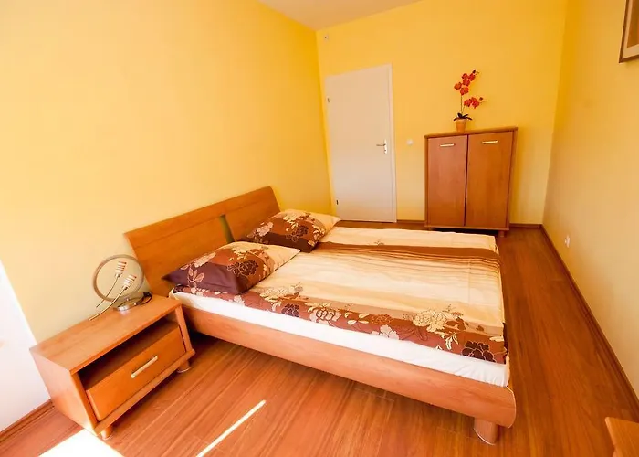 - Zacisze Lesne * Świnoujście